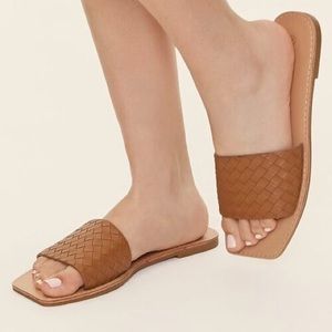 Forever21 Sandals/Slides - TAN - Size: 7 1/2